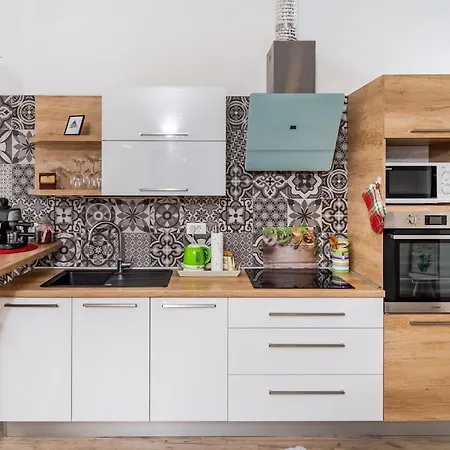 Nicoletta Apartman *