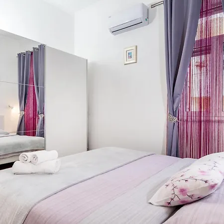 Nicoletta Apartament Split